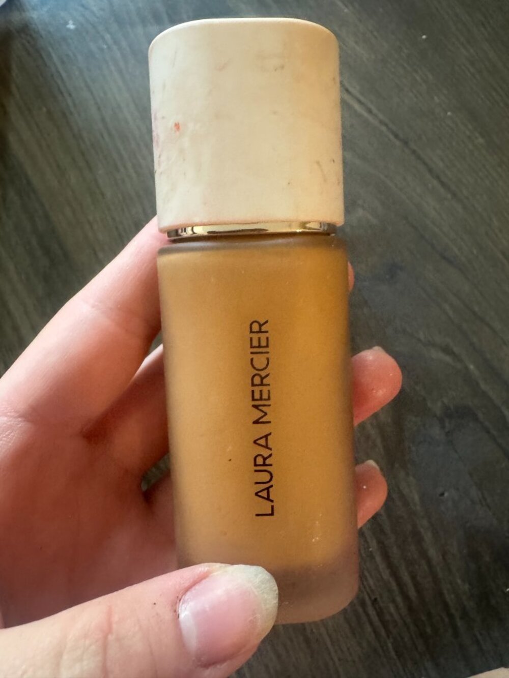 laura mercier foundation - suntan